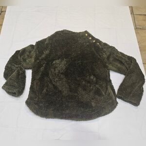 Alice Blue olive green fleece pullover sweater with buttons on the shoulder